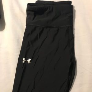 Knee Length Under Armour compression leggings